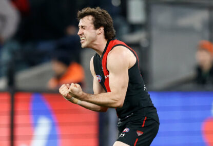 Essendon Bombers vs Fremantle Dockers: AFL live scores