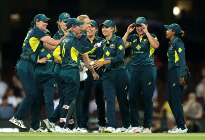 Mooney stars with smashing knock as Aussies annihilate England to retain Ashes