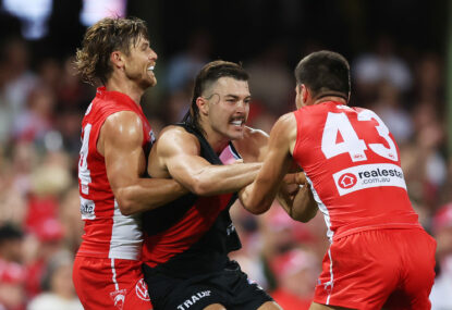 Essendon Bombers vs Sydney Swans: AFL live scores